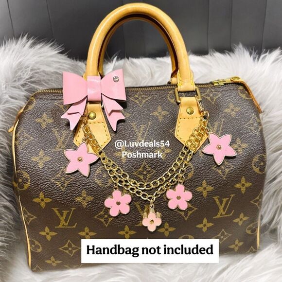 Pink flower  Charm with Matching Pink bow - Picture 1 of 2